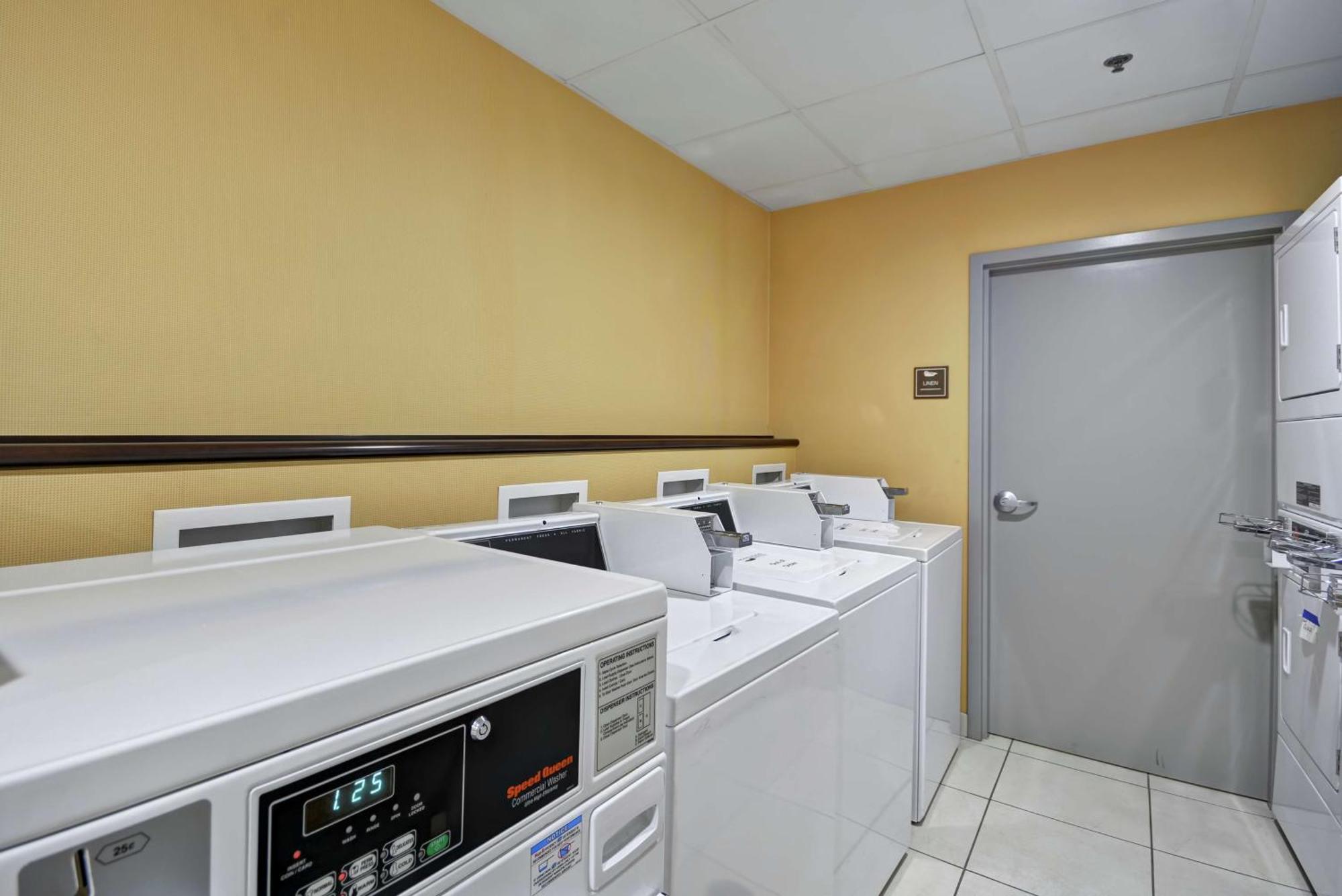 Homewood Suites By Hilton Palm Desert Exterior photo